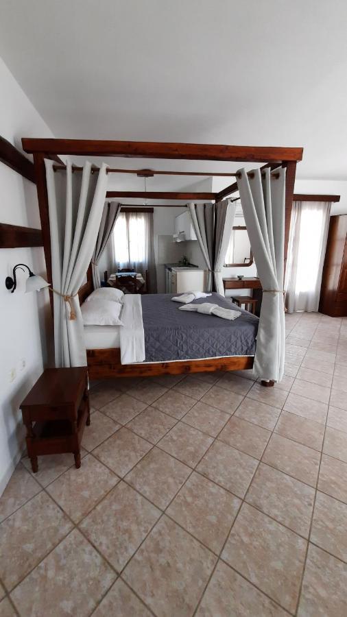 Mylos Hotel Vivlos ภายนอก รูปภาพ